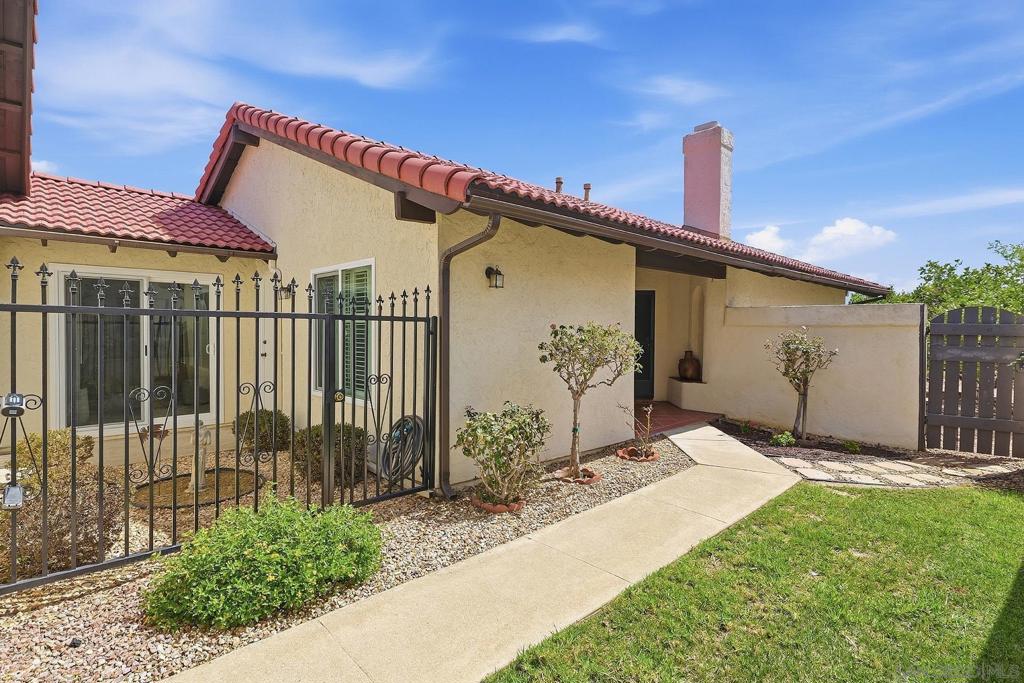 12884 Circulo Dardo Property Photo 9