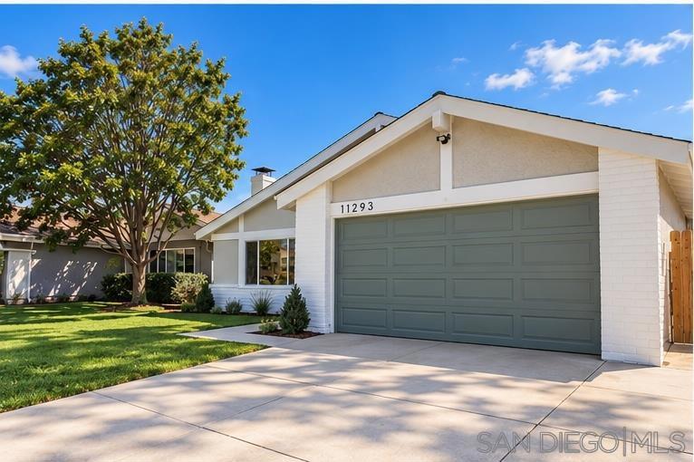 11293 Linares St Property Photo 4
