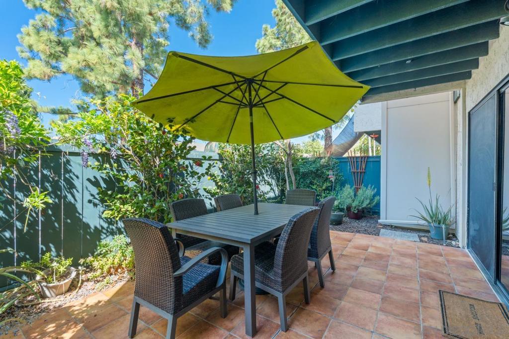 6960 Caminito Curva Property Photo 28