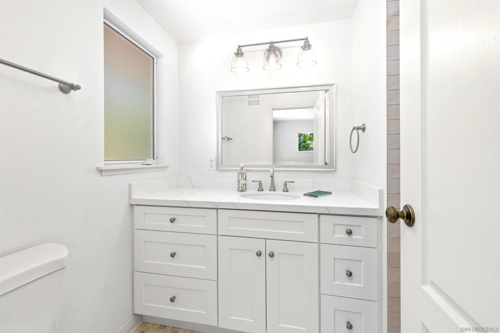 5577 Honors Dr Property Photo 16