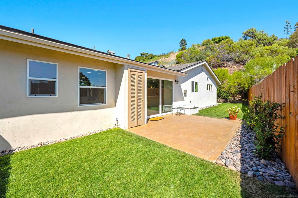 5577 Honors Dr Property Photo 22