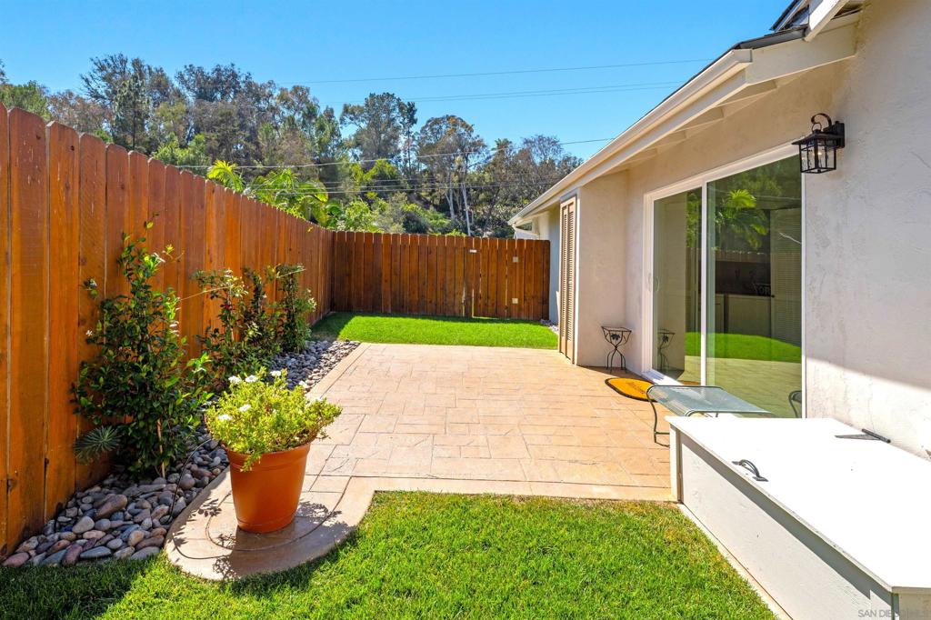 5577 Honors Dr Property Photo 23