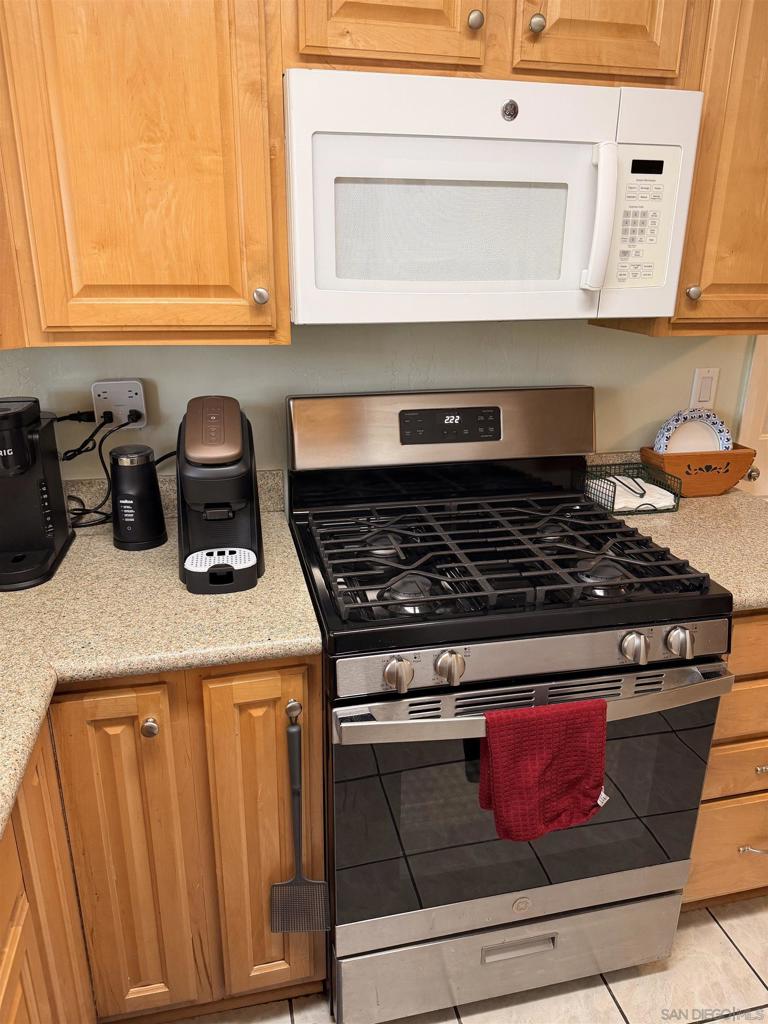 10041 N Gem Tree Way Property Photo 9