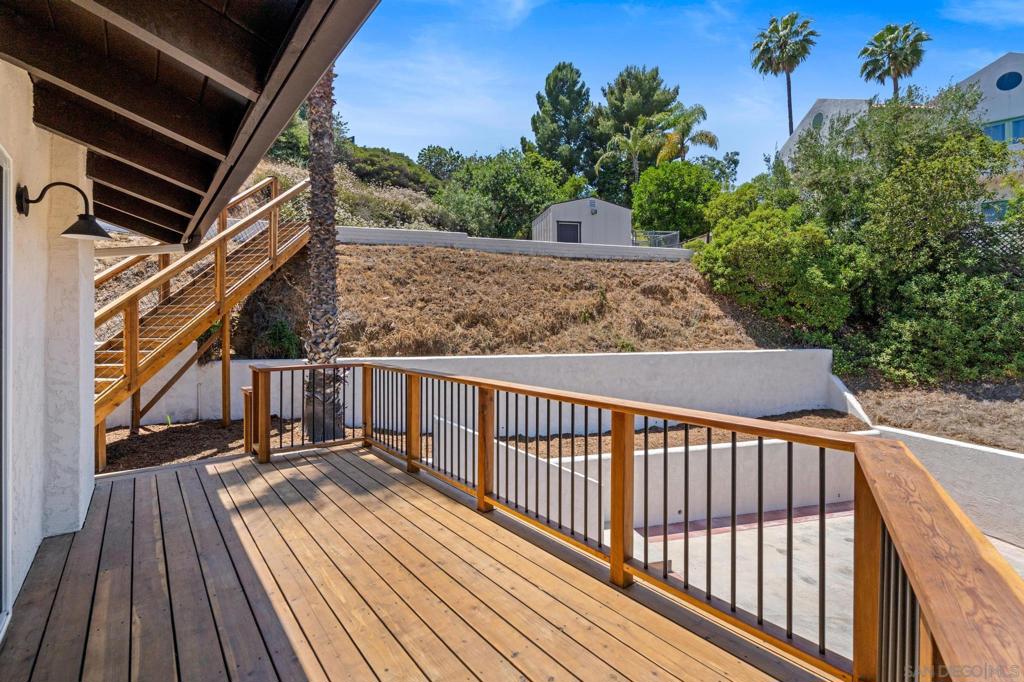 4242 Avenida Gregory Property Photo 14