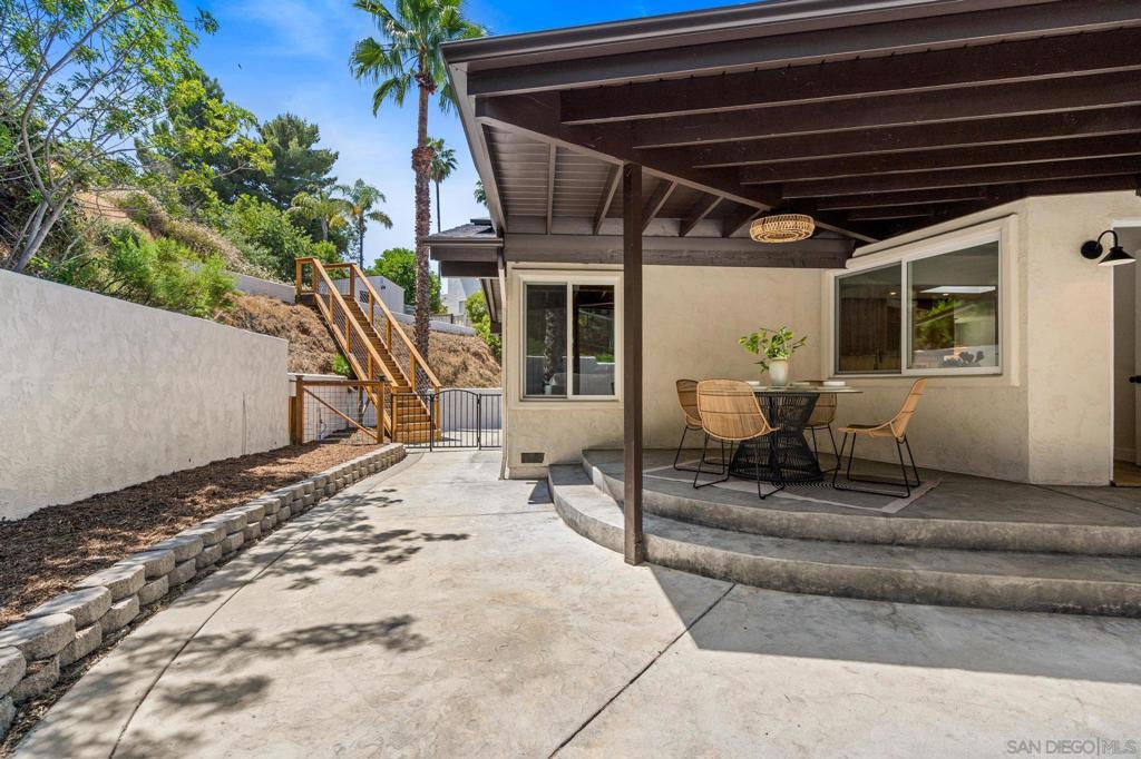 4242 Avenida Gregory Property Photo 23