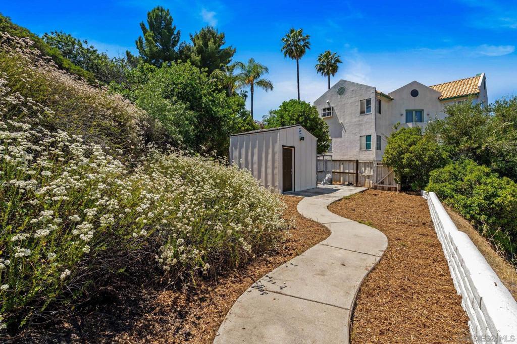 4242 Avenida Gregory Property Photo 47