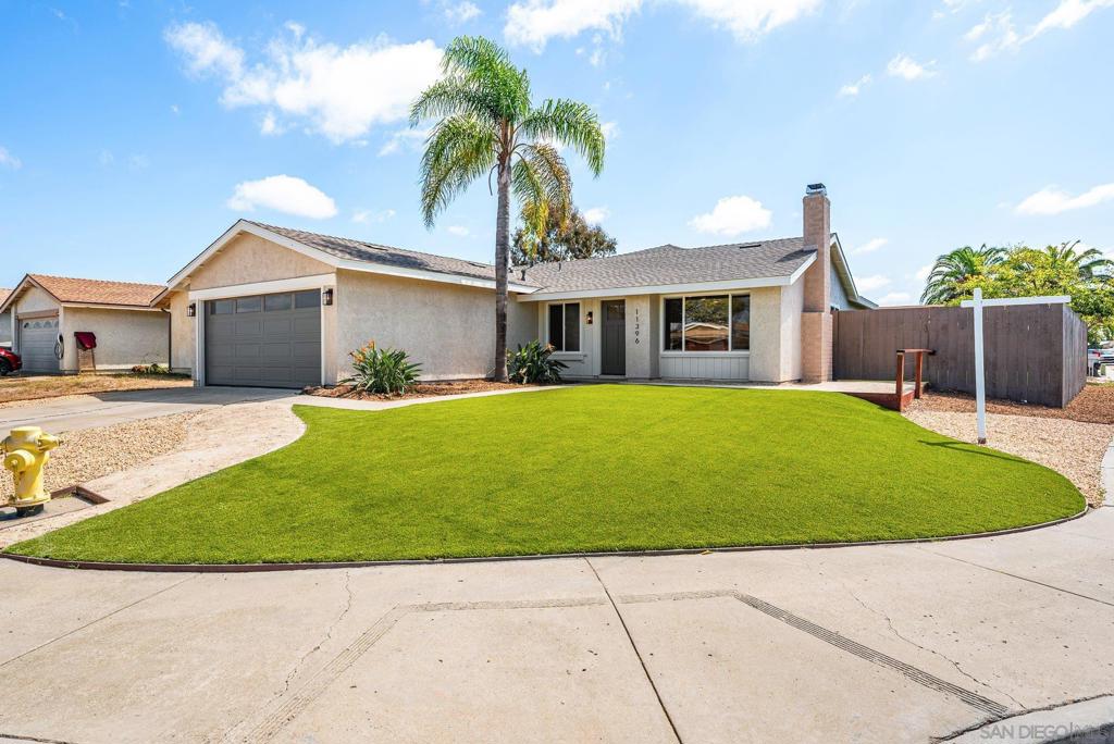 11396 Camarosa Property Photo 2