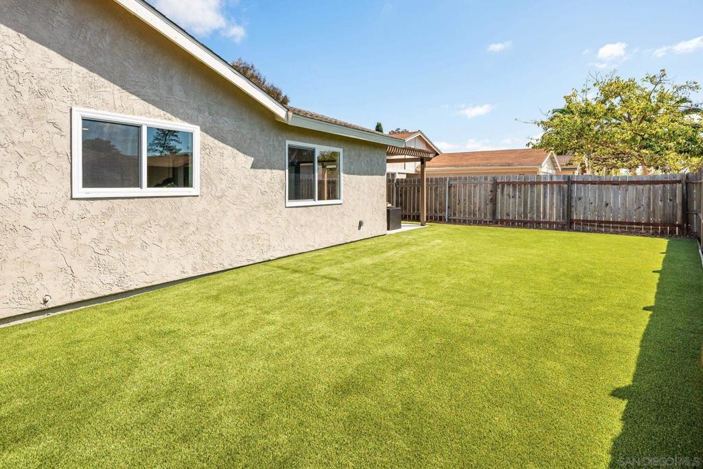 11396 Camarosa Property Photo 43