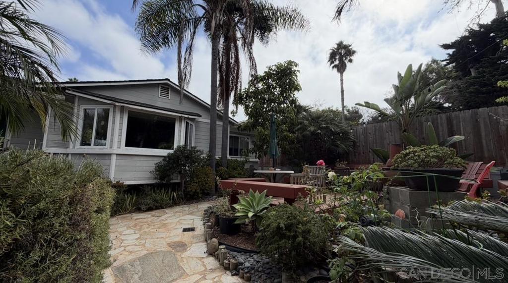 4548 Point Loma Ave Property Photo 1