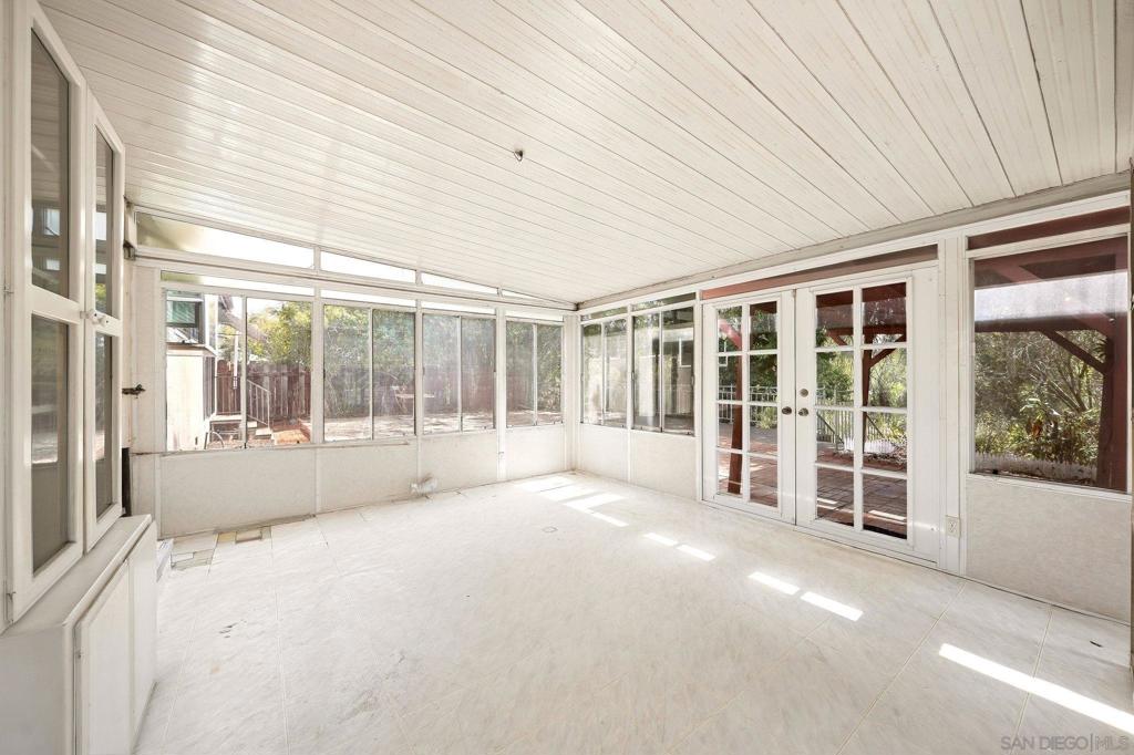 5715 Baja Drive Property Photo 12
