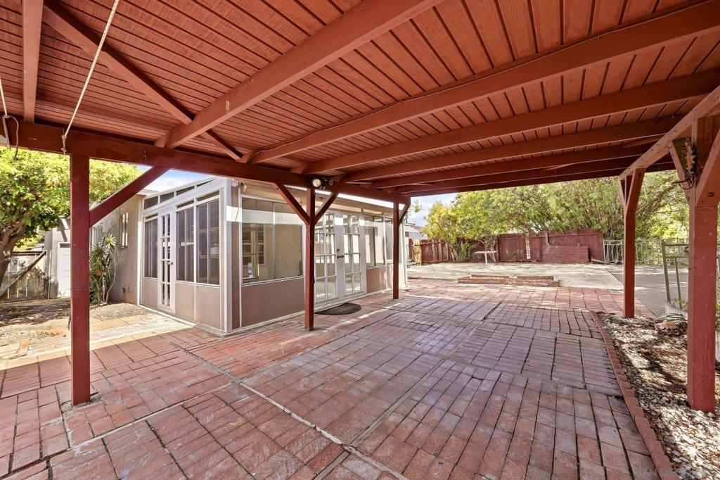 5715 Baja Drive Property Photo 13