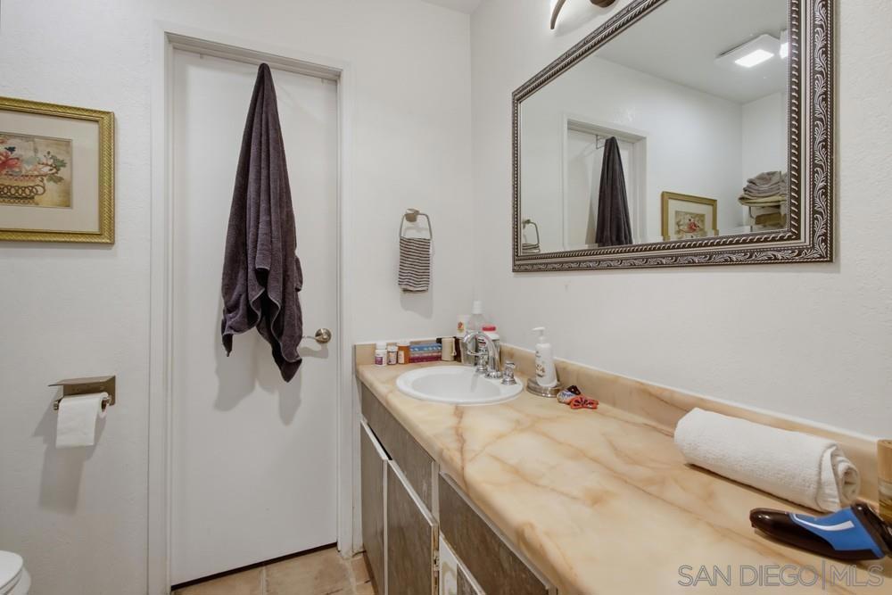 7945 Shantung Dr Property Photo 17