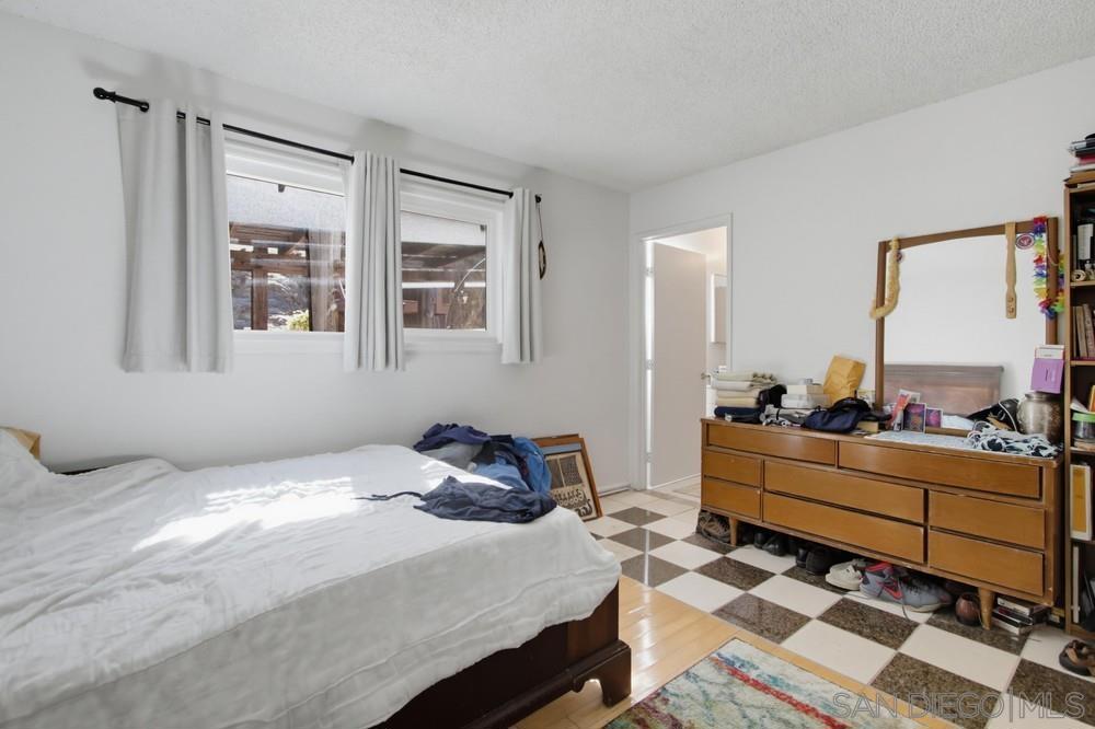 7945 Shantung Dr Property Photo 23