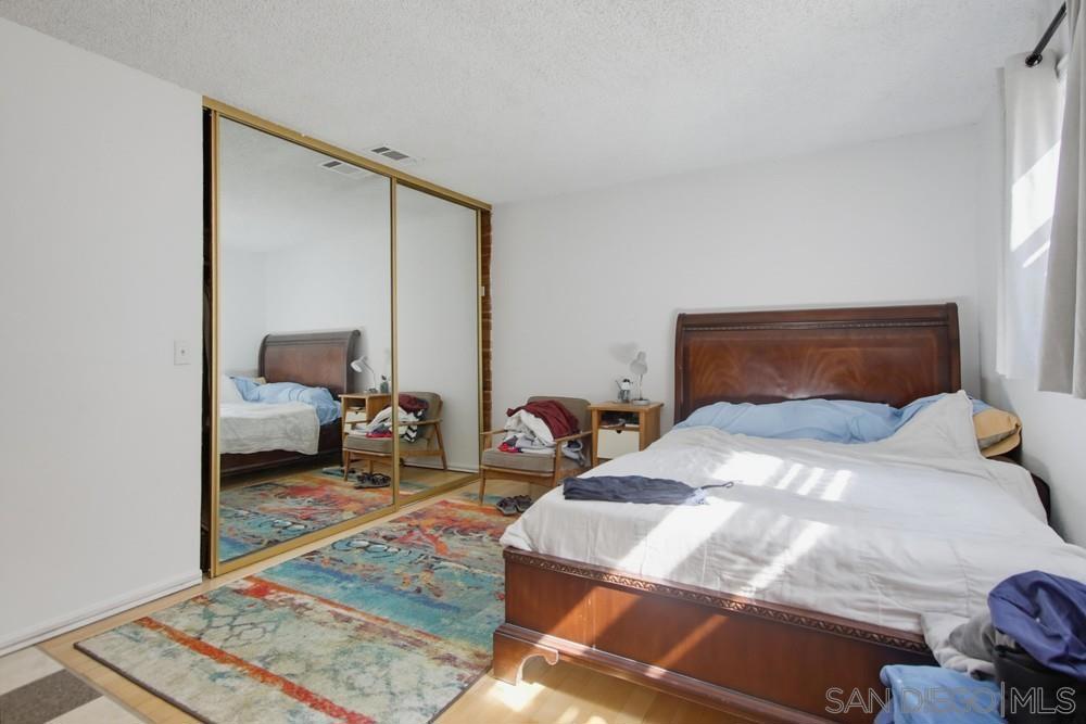 7945 Shantung Dr Property Photo 24