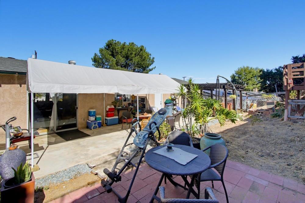 7945 Shantung Dr Property Photo 32