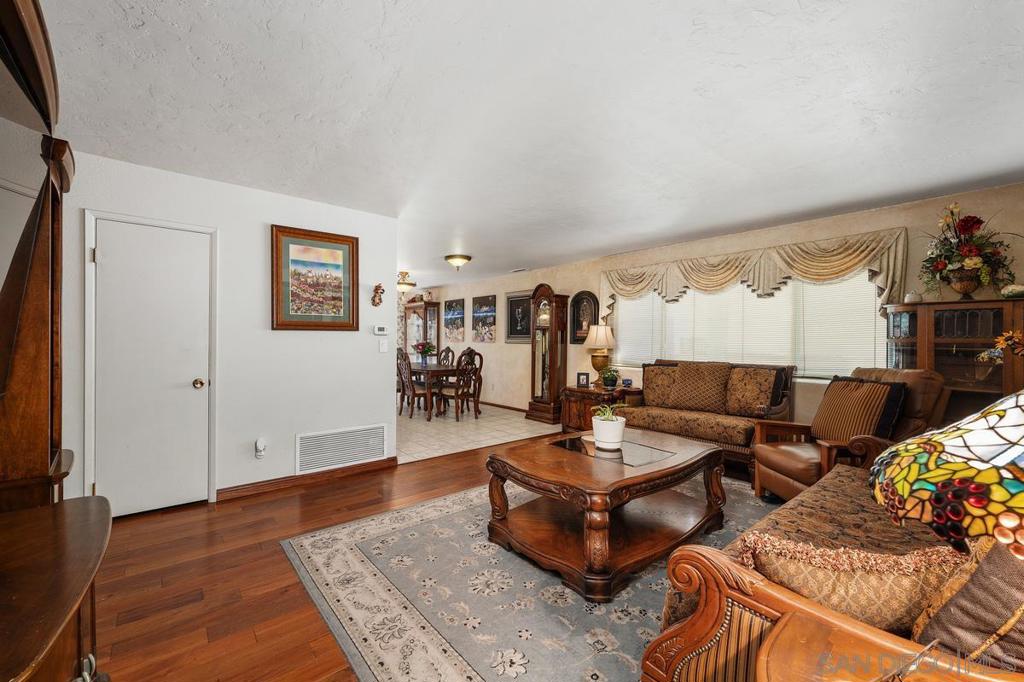 2141 Boundary Property Photo 10