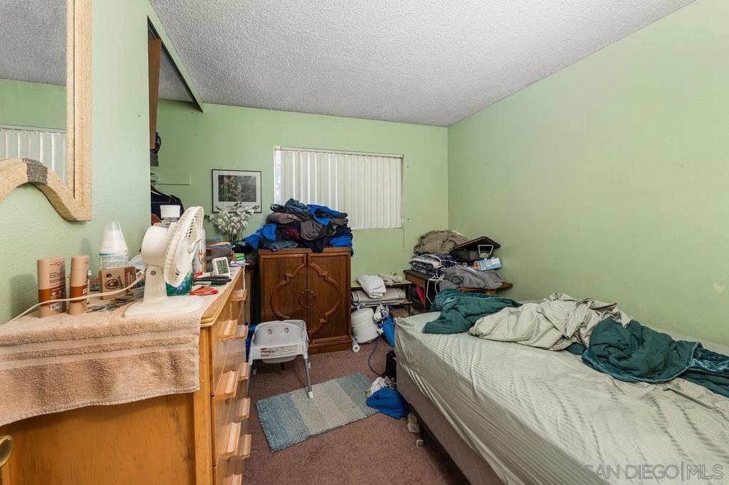 2141 Boundary Property Photo 18
