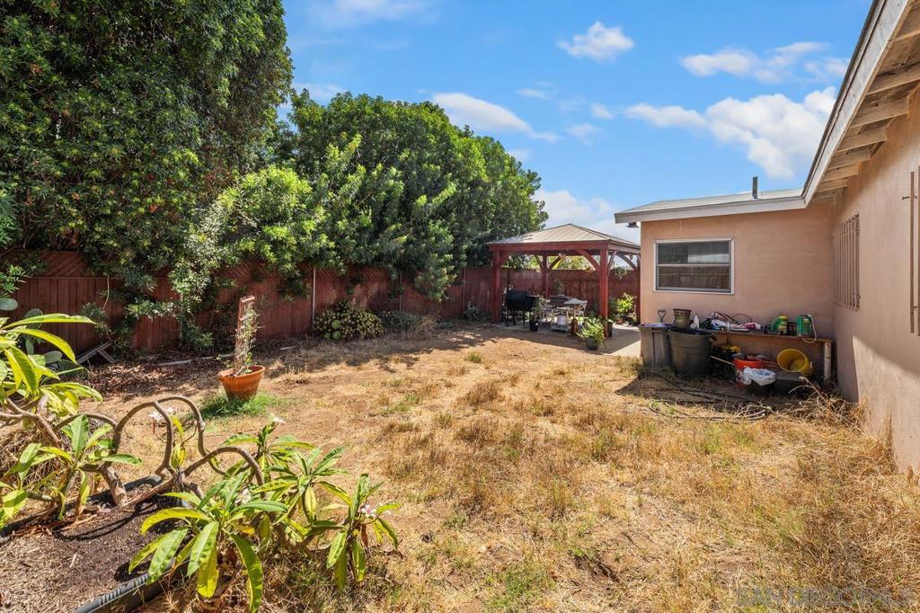 2141 Boundary Property Photo 27