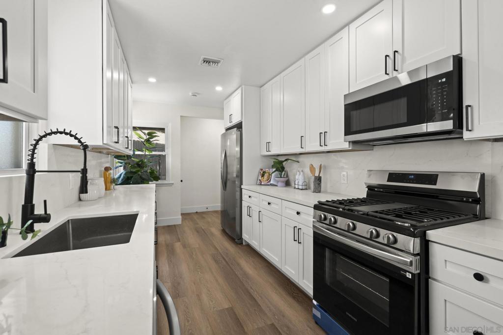 6233 Stewart Property Photo 10