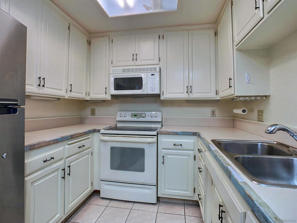750 State St 324 Property Photo 13