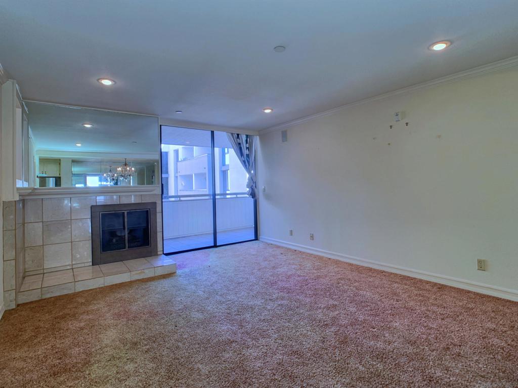 750 State St 324 Property Photo 18