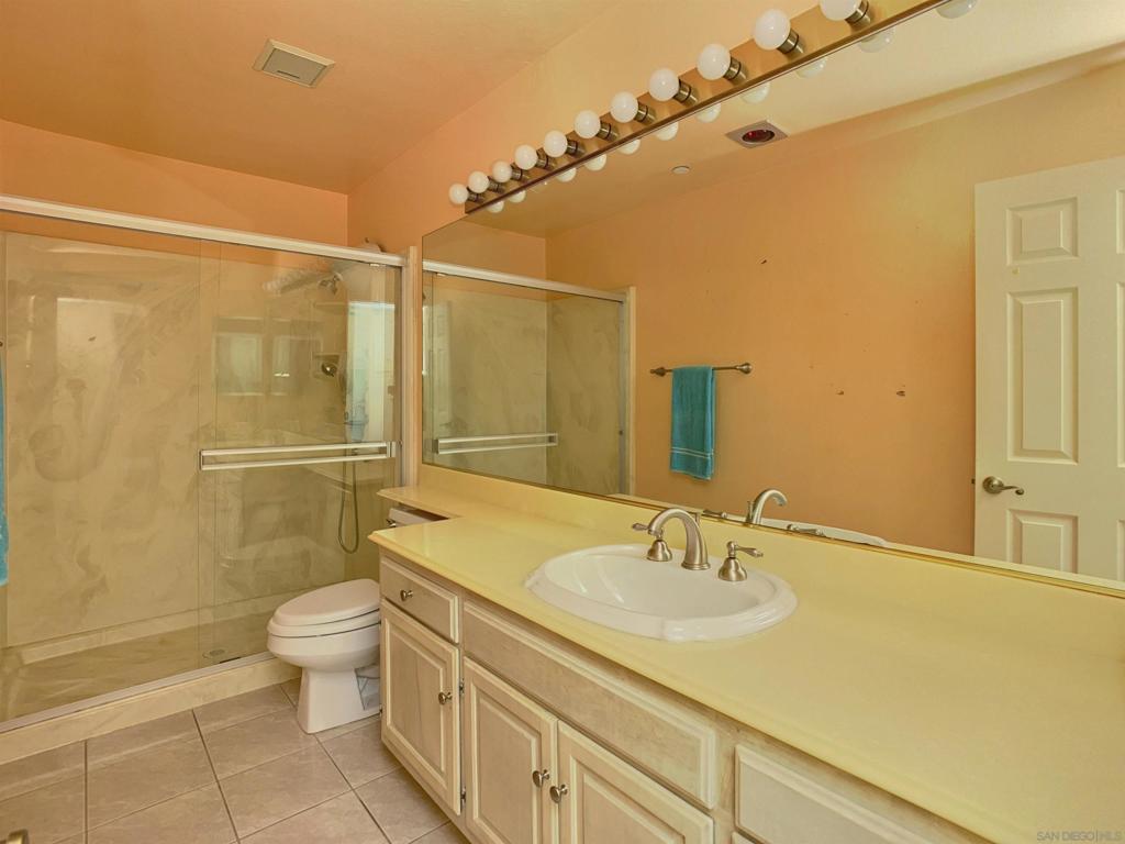 750 State St 324 Property Photo 21