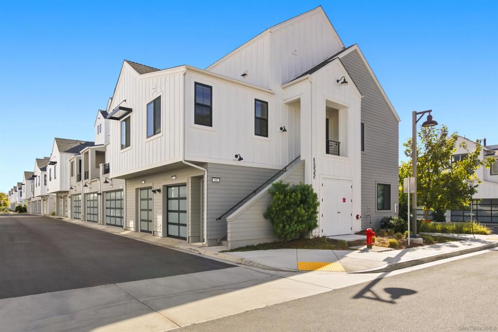 1602 San Remo Place 201 Property Photo 4