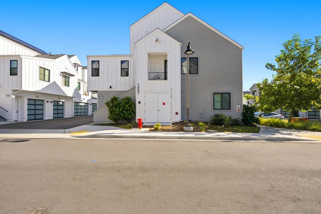 1602 San Remo Place 201 Property Photo 63