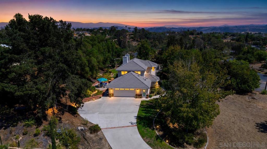 1474 Via Encinos Property Photo 1