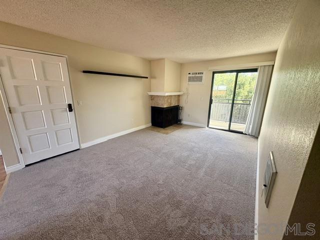 1009 S Sunshine Ave B Property Photo 5
