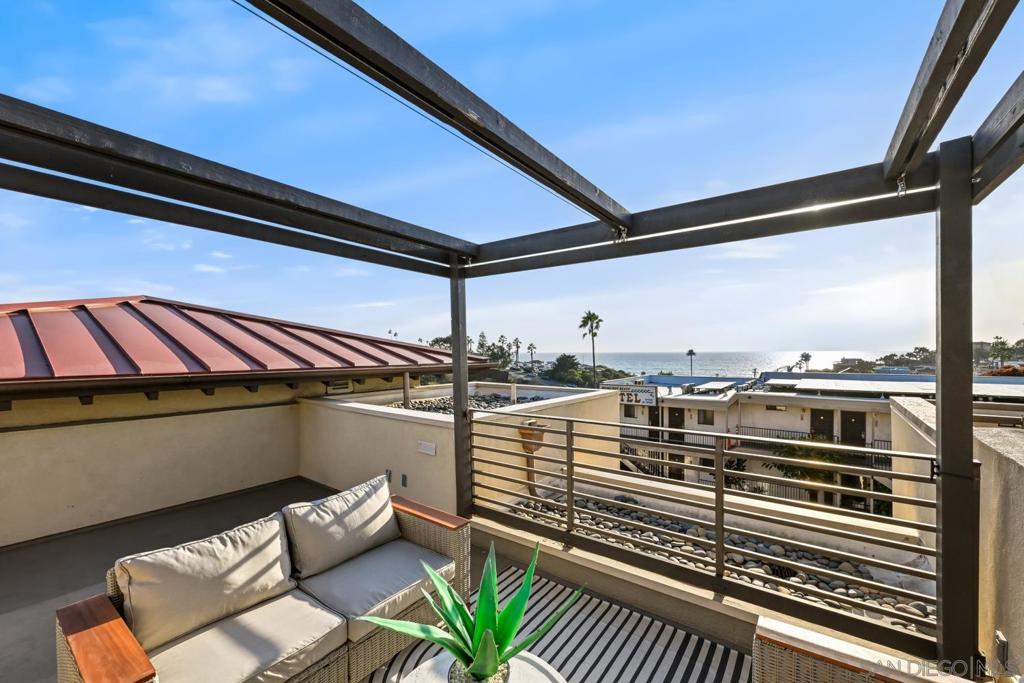90 N Coast Highway 101 201 Property Photo 19