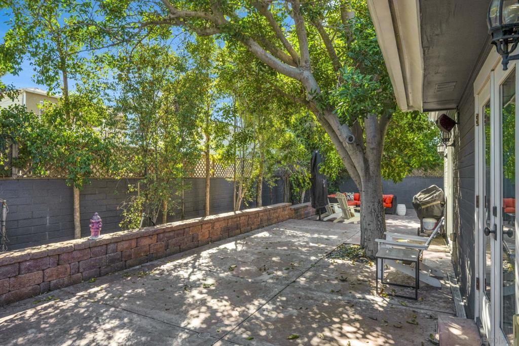 1865 Mission Cliff Dr Property Photo 34