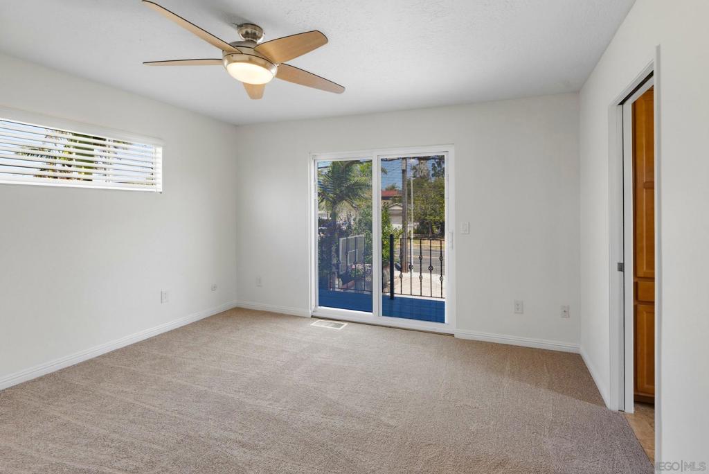 3229 Valley St Property Photo 23