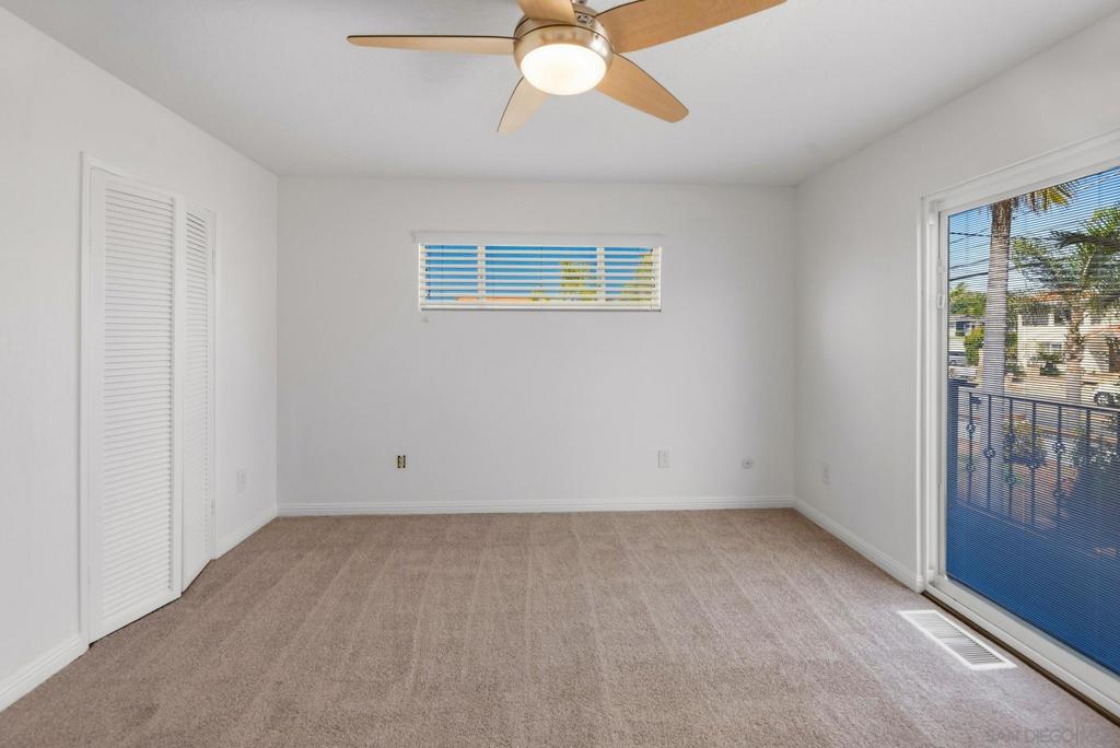 3229 Valley St Property Photo 24