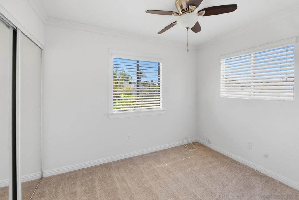 3229 Valley St Property Photo 26