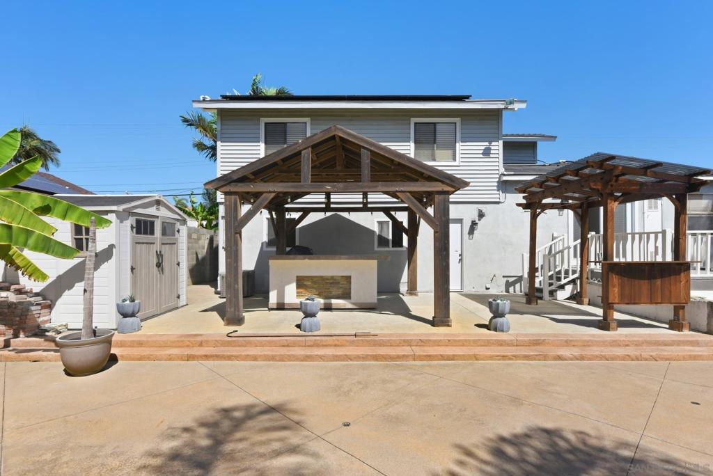 3229 Valley St Property Photo 31