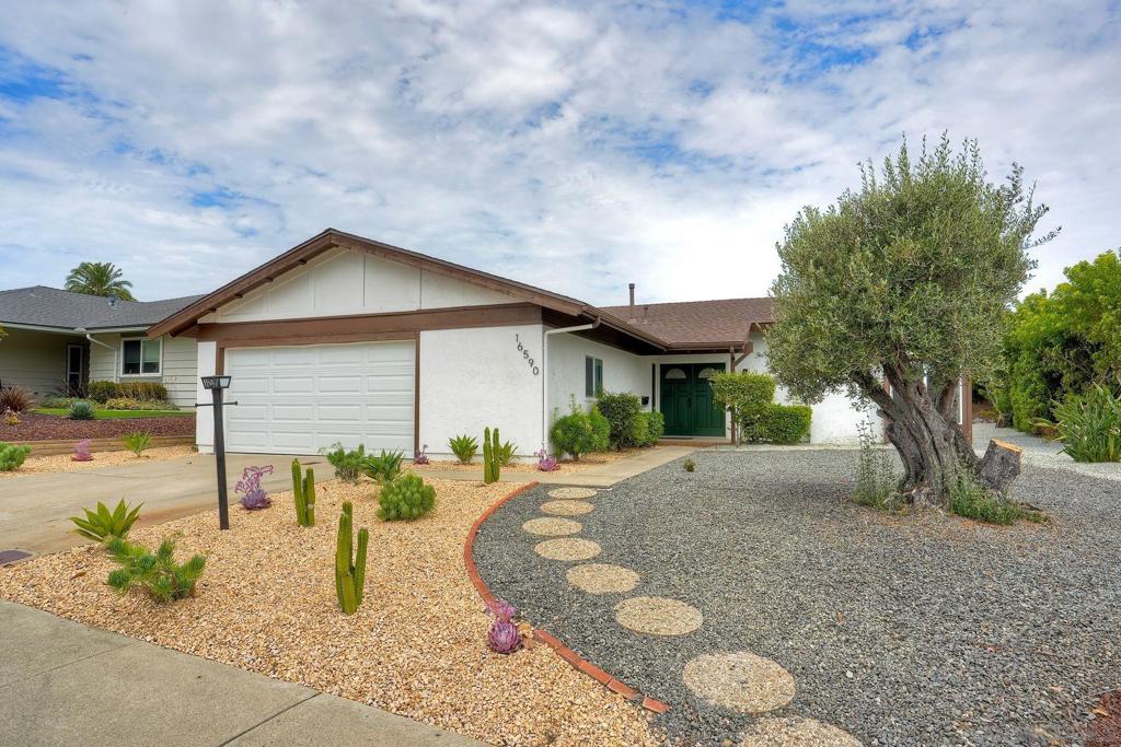 16590 Casero Property Photo 5
