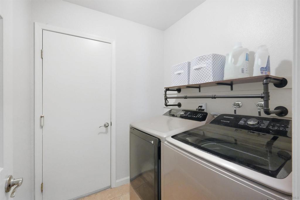 931 Summerfield Pl. Property Photo 30