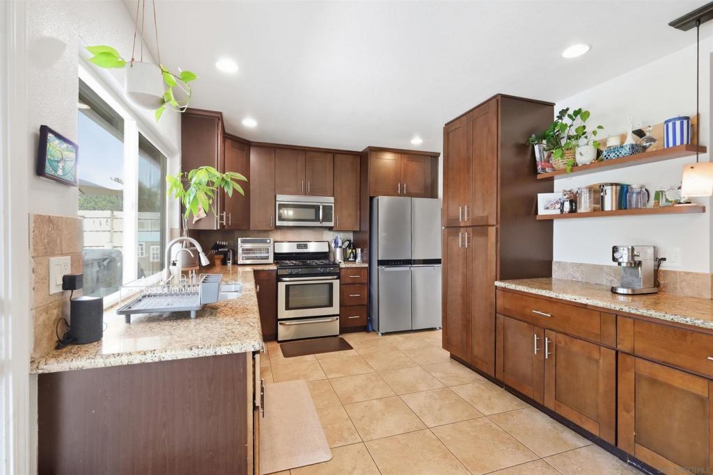931 Summerfield Pl. Property Photo 45