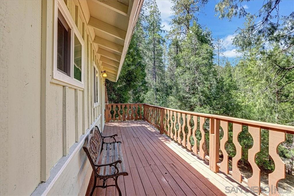 26127 Saunders Meadow Road Property Photo 7
