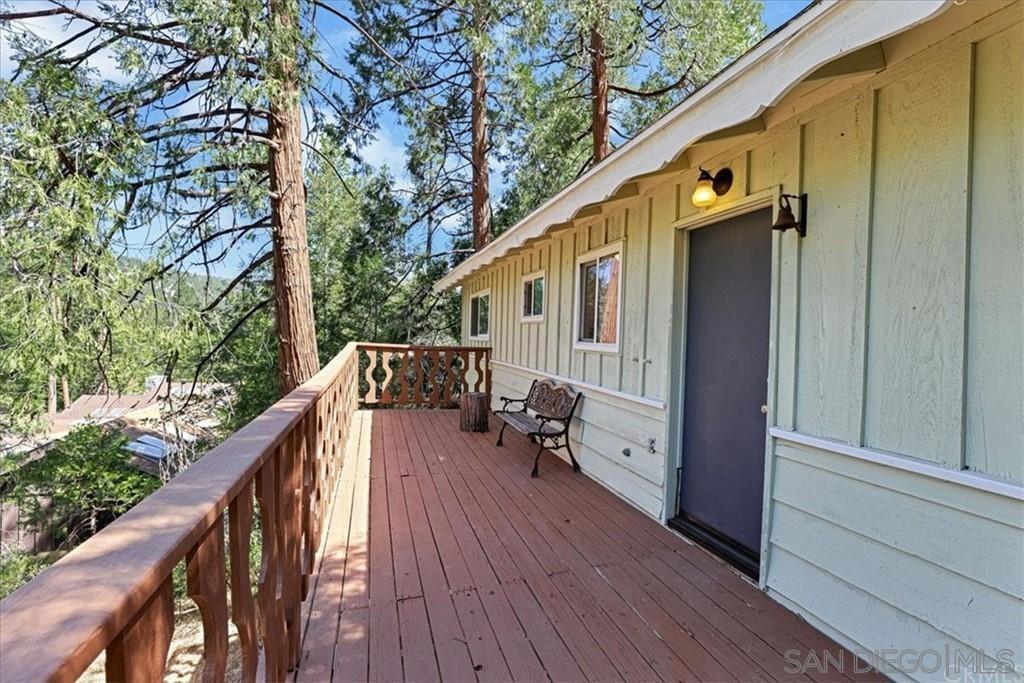 26127 Saunders Meadow Road Property Photo 8