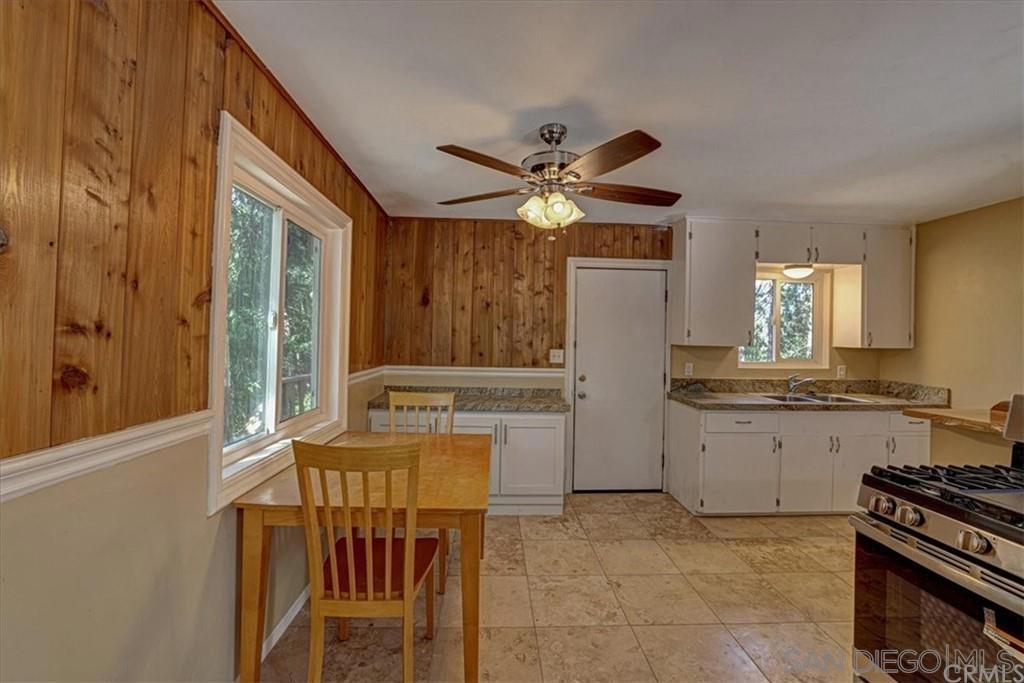 26127 Saunders Meadow Road Property Photo 21
