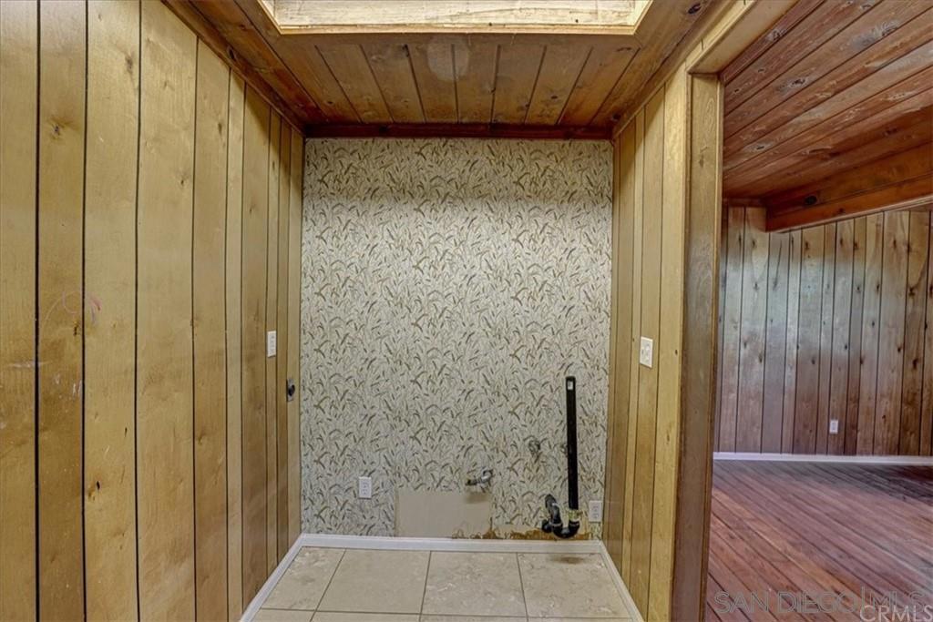 26127 Saunders Meadow Road Property Photo 31