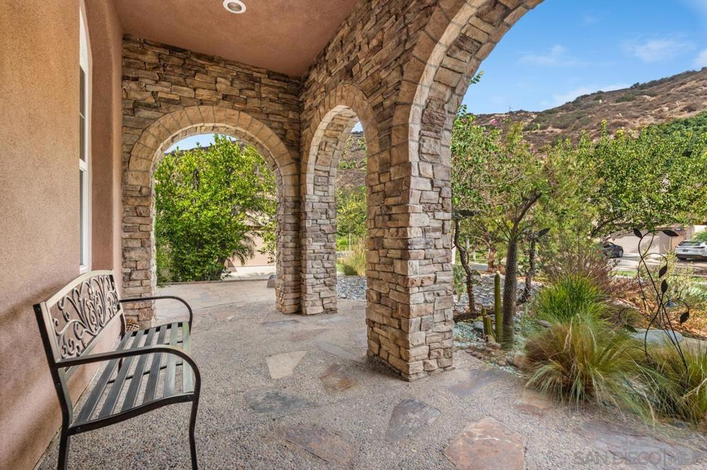 2713 Vistamonte Property Photo 8