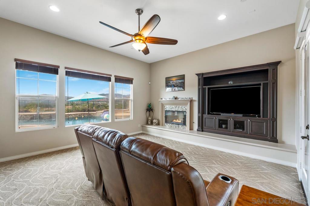 2713 Vistamonte Property Photo 19