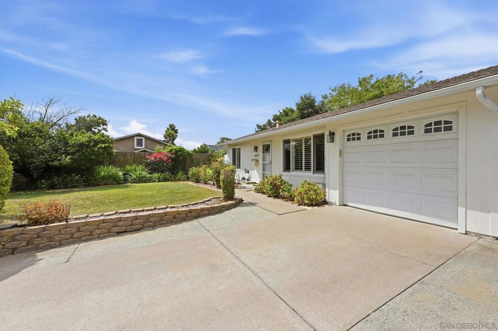 10970 Tobago Rd Property Photo 3