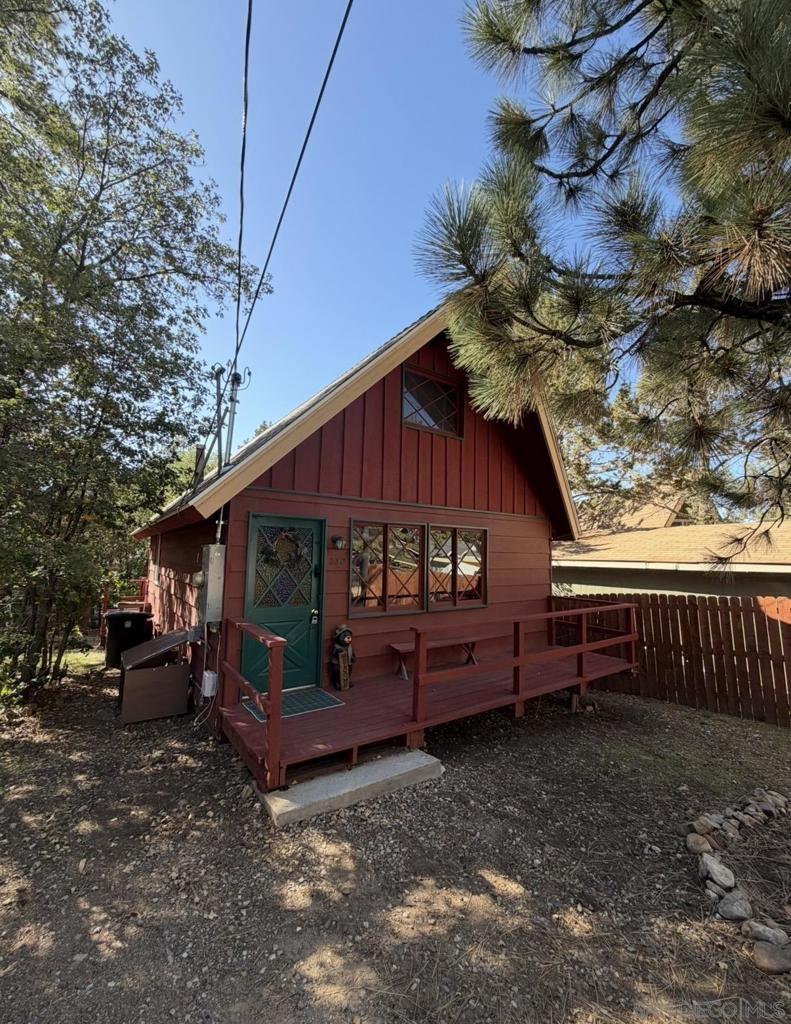 230 Sunset Lane Property Photo 1