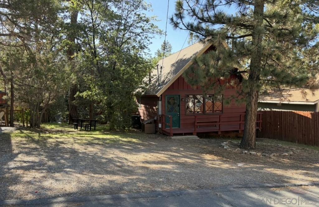 230 Sunset Lane Property Photo 4