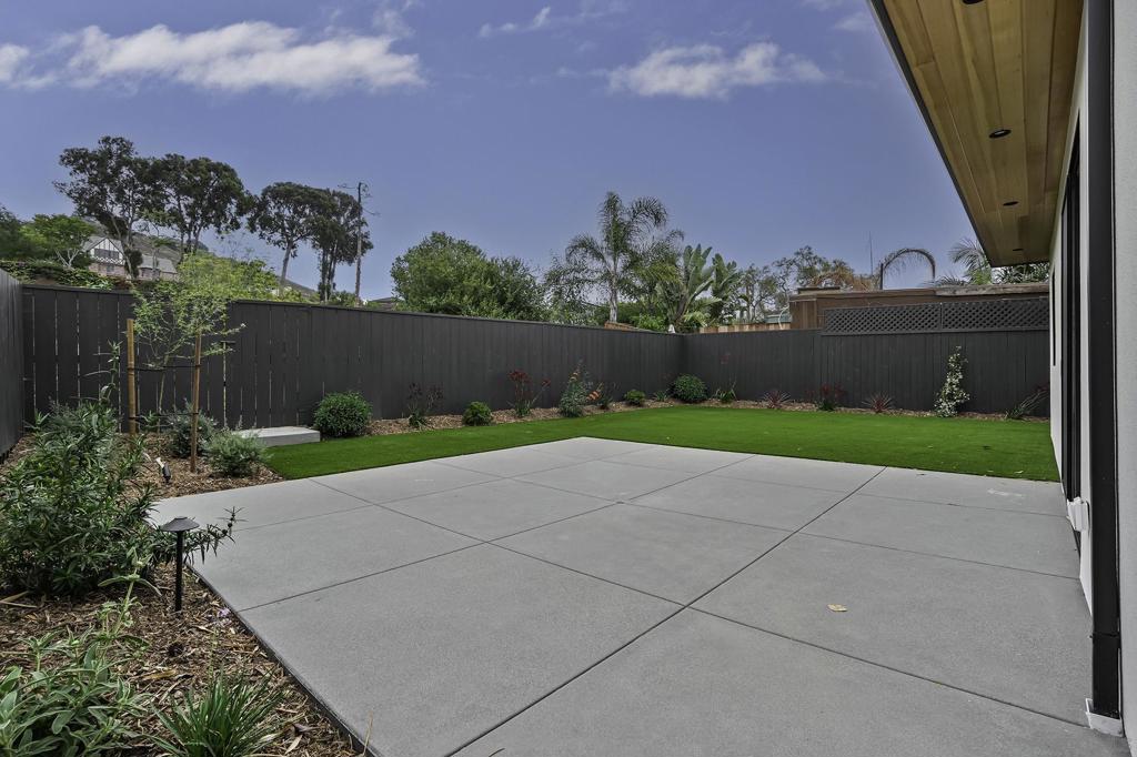 6255 Dowling Dr Property Photo 4