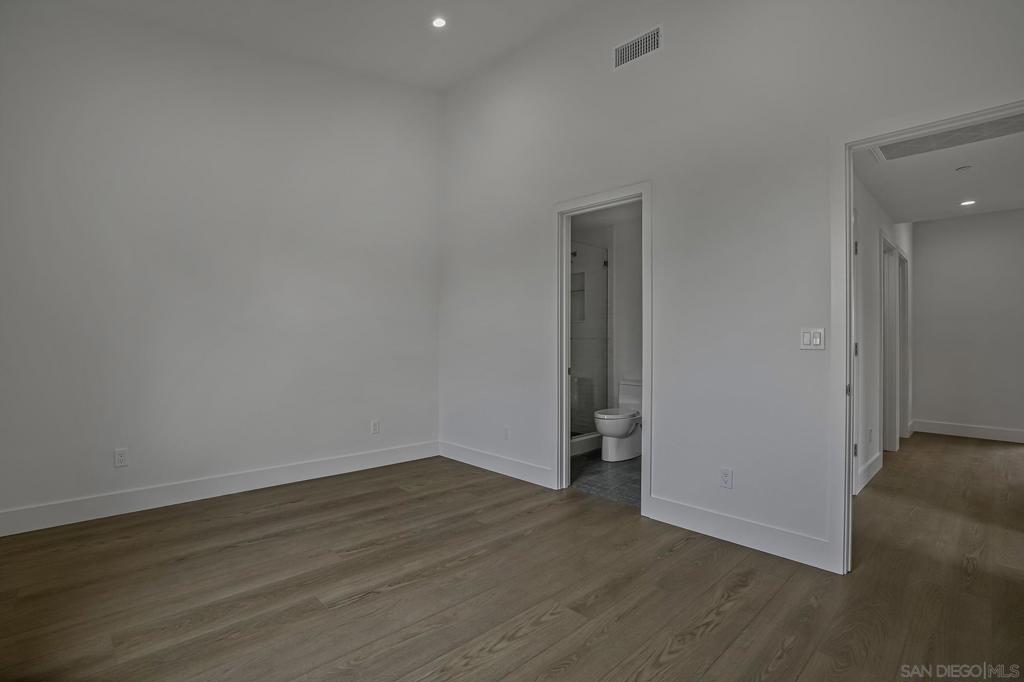 6255 Dowling Dr Property Photo 21